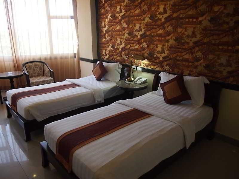 Jomtien Holiday โรงแรม Pattaya