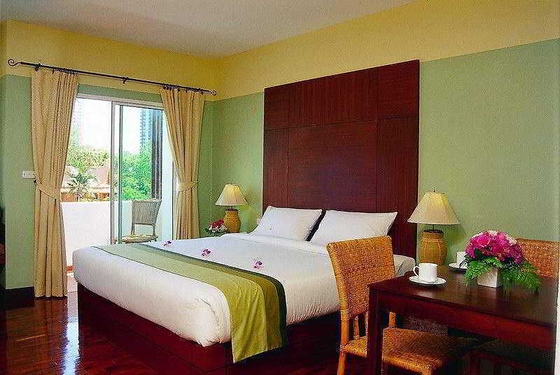 Hill Fresco โรงแรม