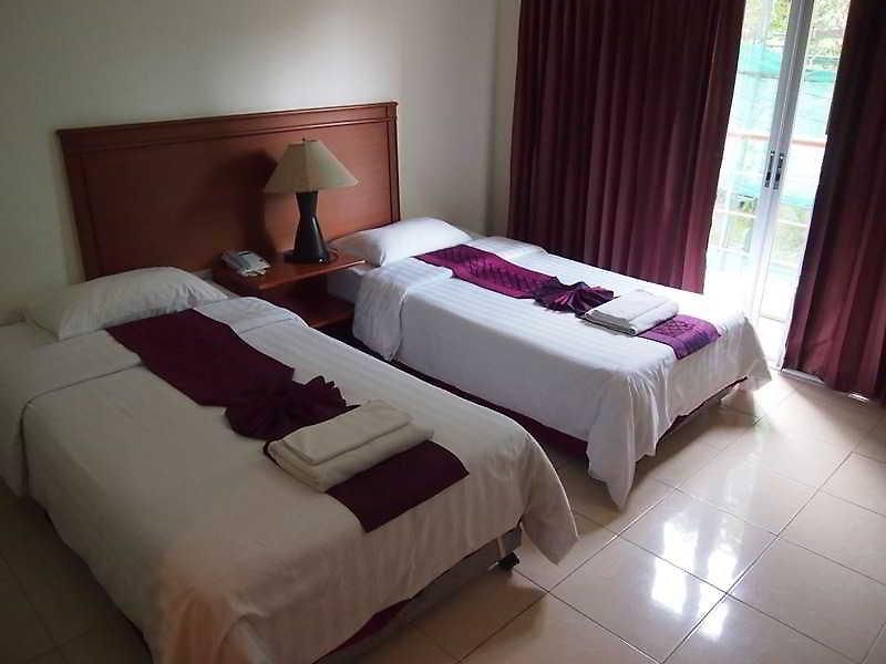Eastiny โรงแรม 4*
