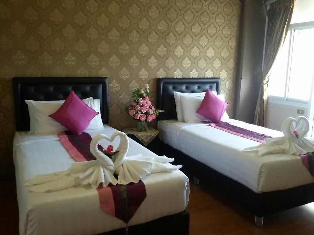 โรงแรม เดอะ ซัน แอนด์ สปา