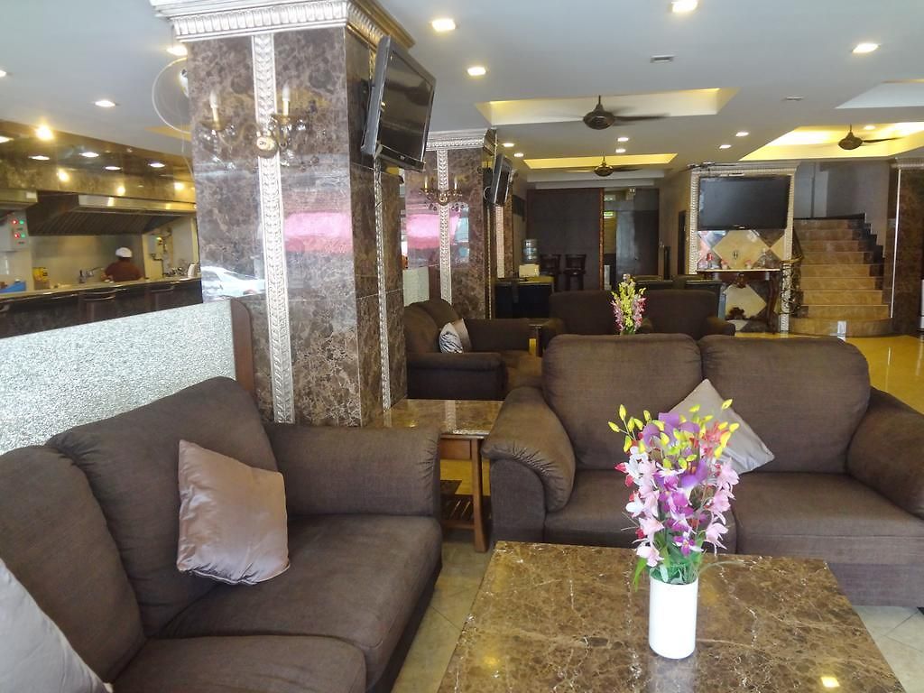 Maleez โรงแรม 3*
