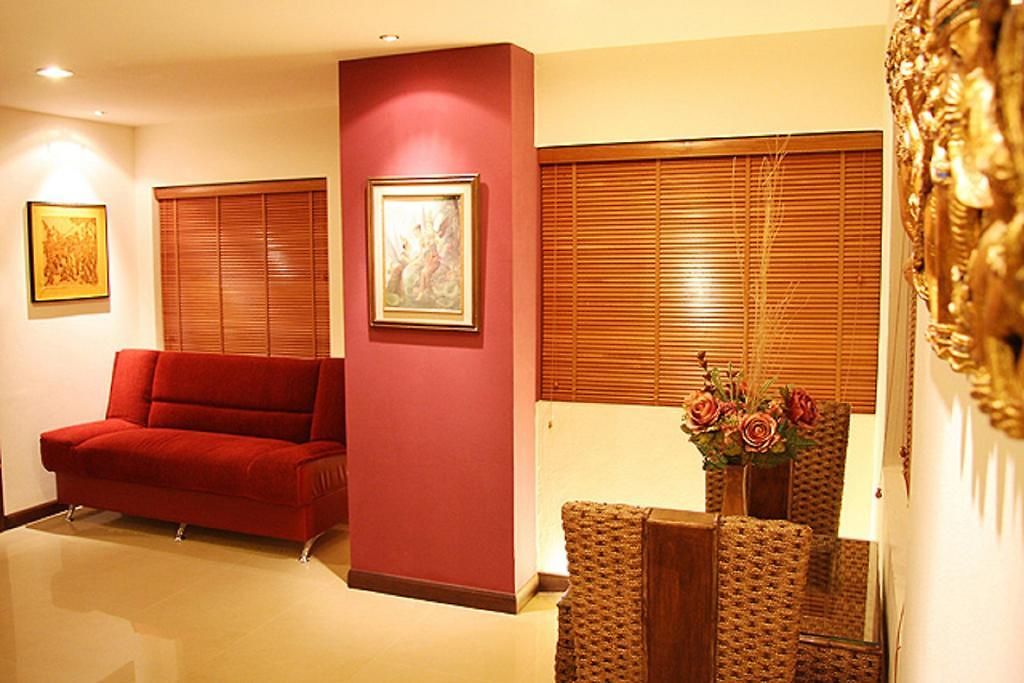 โรงแรม Rita &