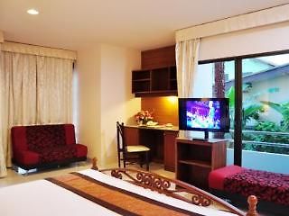 Eden Hotel Pattaya โรงแรม