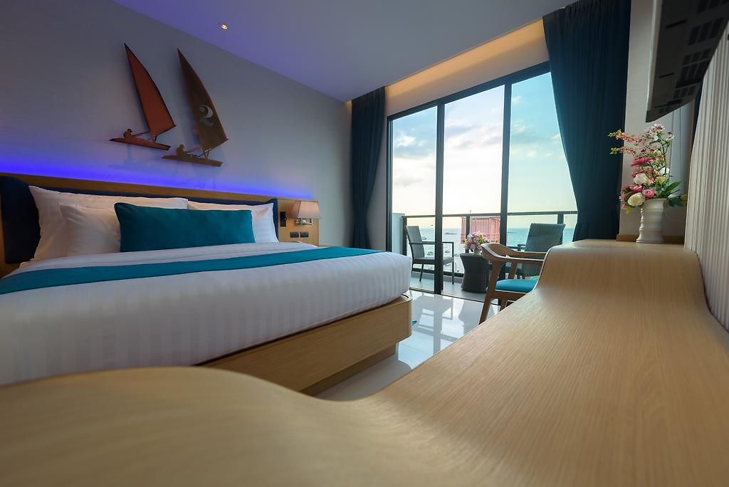 Deep Blue Z10 Pattaya