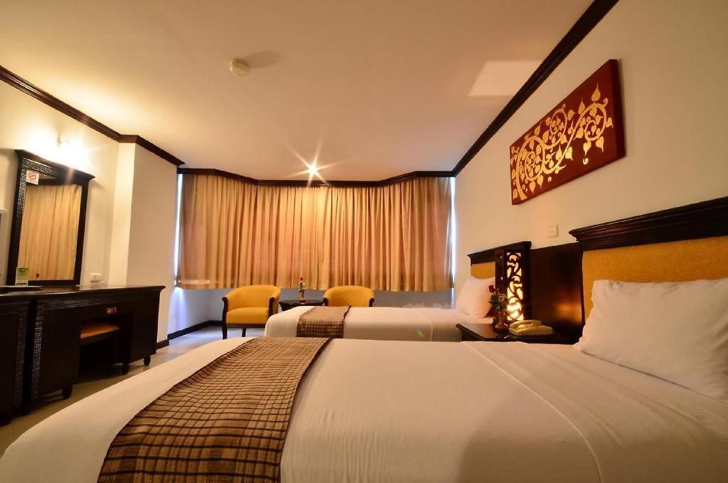 Centre โรงแรม 3*