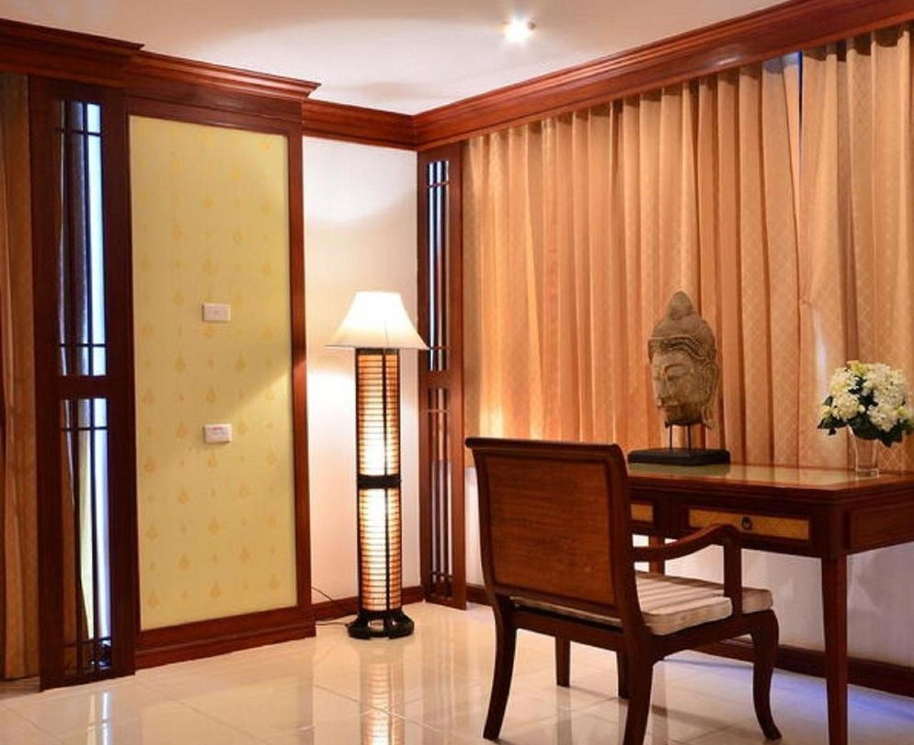 Centre โรงแรม 3*