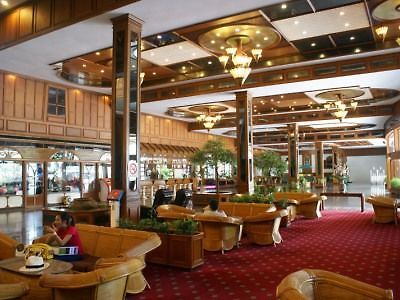 โรงแรม รายัล ทวินส์ พาเลซ 4*