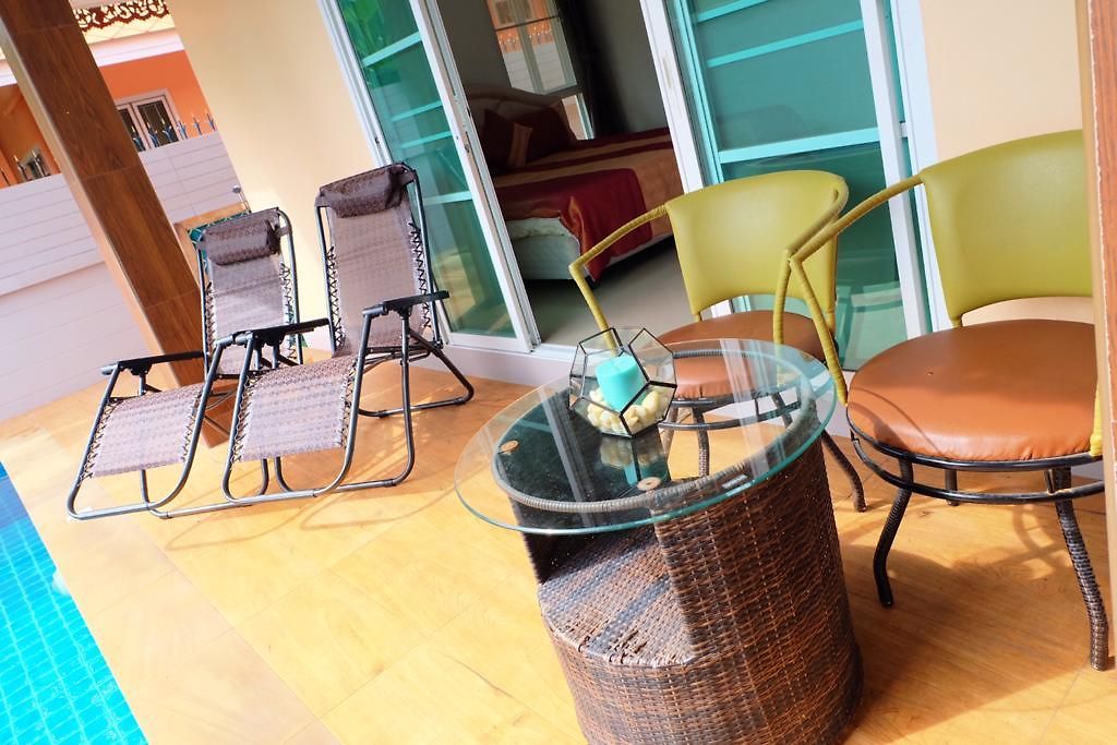 Nina Pool Guest house