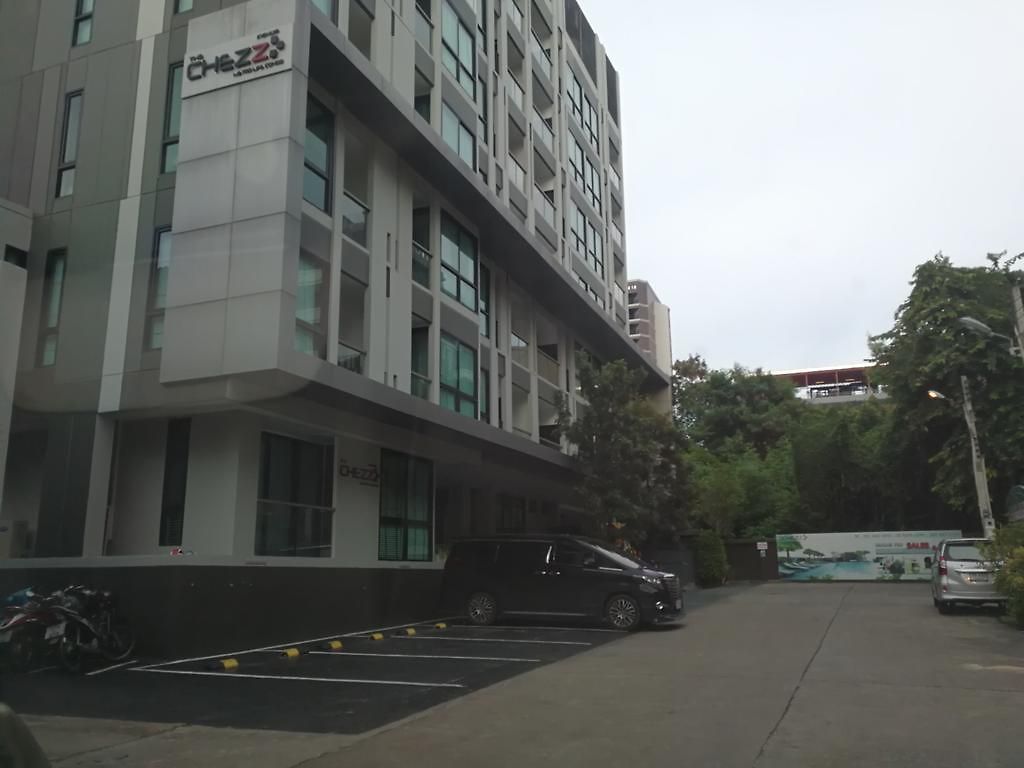 Apartment The Chezz By Patsamon Pattaya