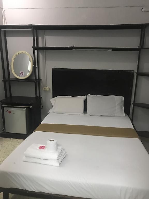 Scandalic Bar And 2* Pattaya
