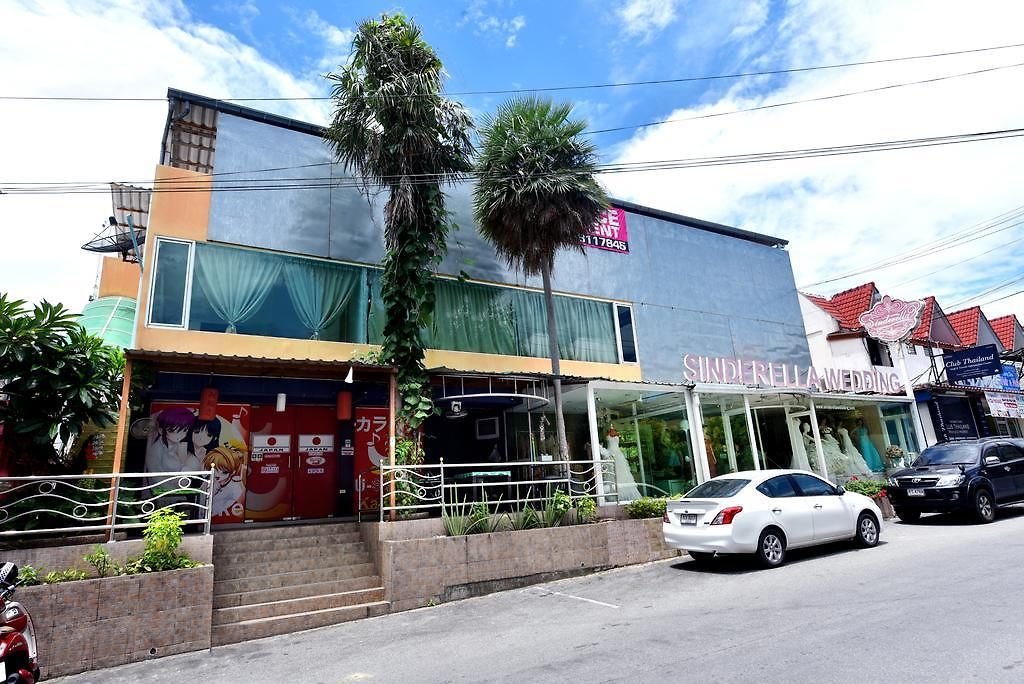 โรงแรม Sindy 2*
