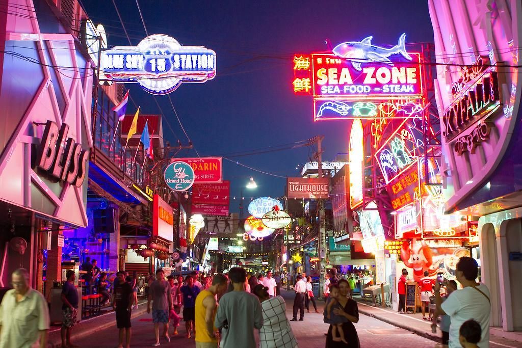 โรงแรมอีสท์ตินี่ โรงแรม Pattaya