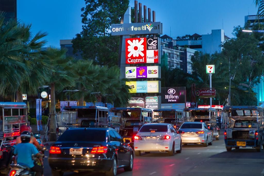โรงแรมอีสท์ตินี่ 3* Pattaya