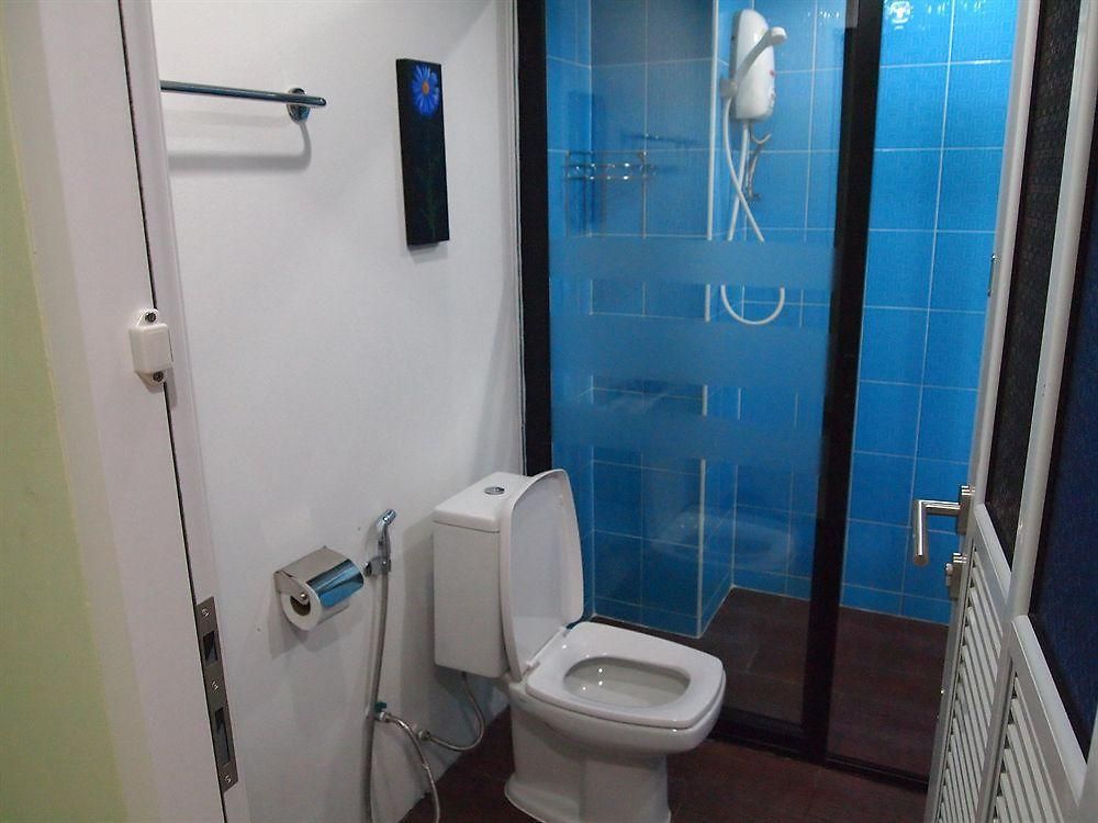 โรงแรม เดอะไรท์ 2*