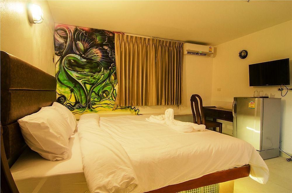 โรงแรม Khunsri Art Boutique Pattaya