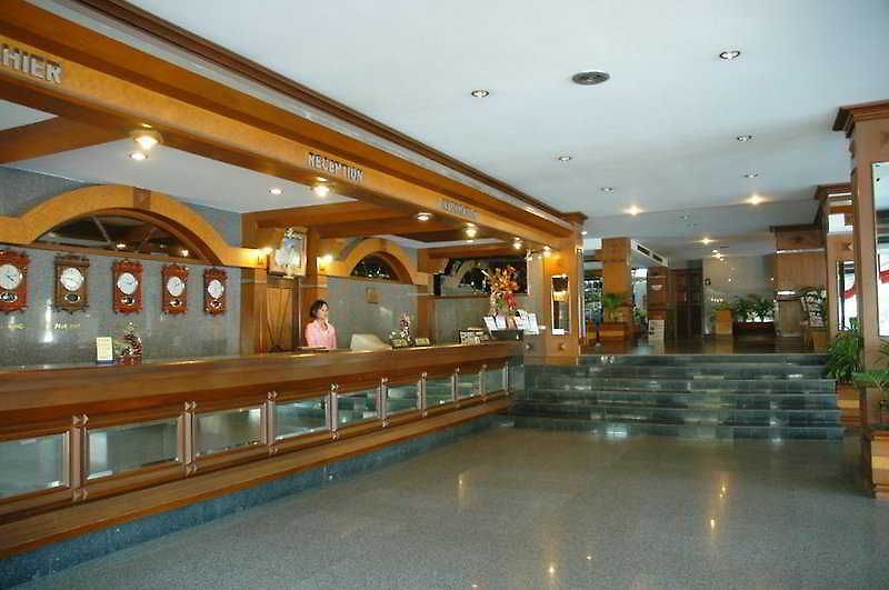 โรงแรมซีซาร์ พาเลซ โรงแรม 4*