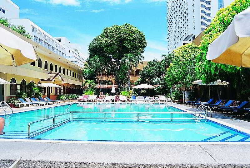 S Formally Sabai โรงแรม Pattaya