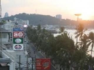 สตาร์ เรสซิเดนส์ โฮเทล 2* Pattaya