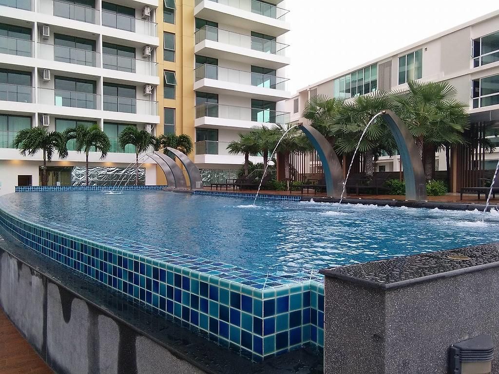 Peak Tower In Phatumnak อพาร์ทเม้น