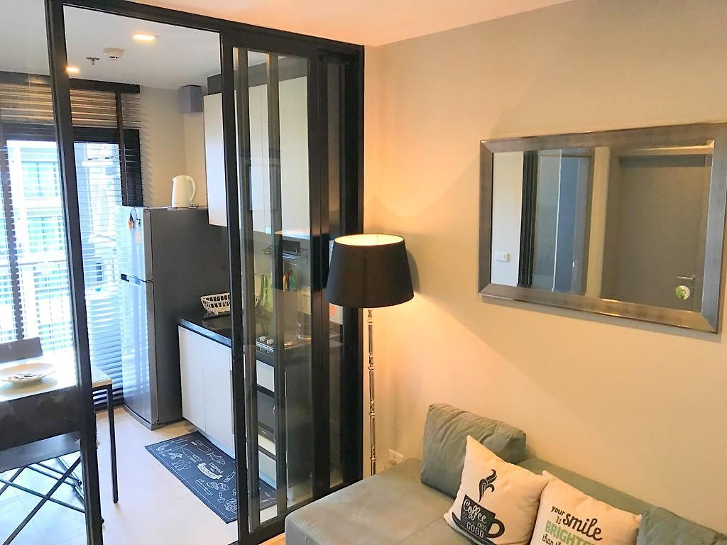 Apartment The Base Highfl Seaview Pattaya