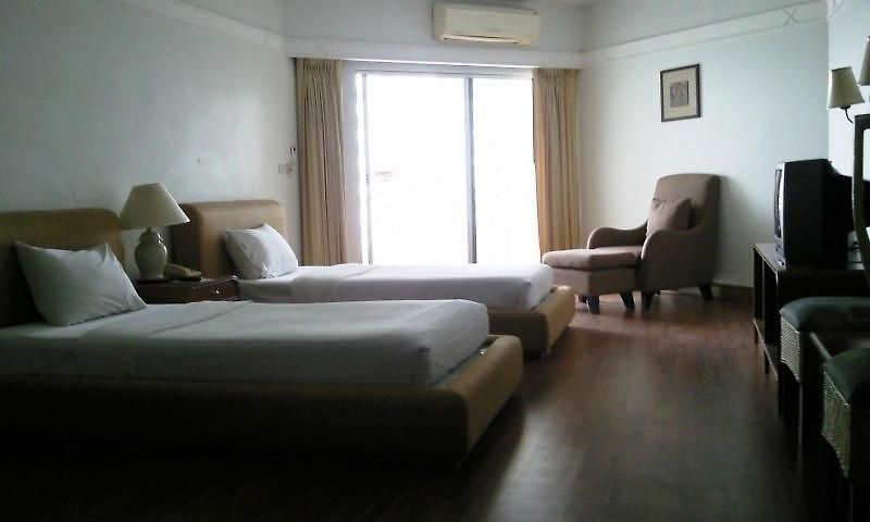 โรงแรม มาร์คแลนด์ บีช วิว Pattaya