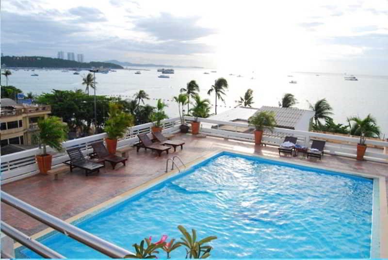 โรงแรม Centre 3*