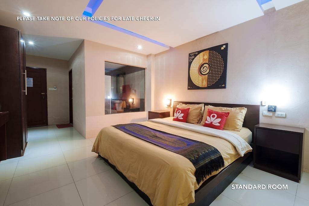 Zen Lk Metro โรงแรม 3*