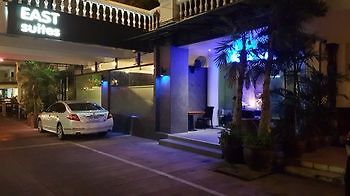 โรงแรม East 3*