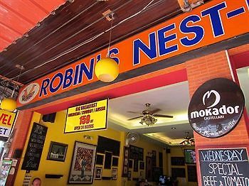Robin's Nest & Restaurant บ้านพัก *