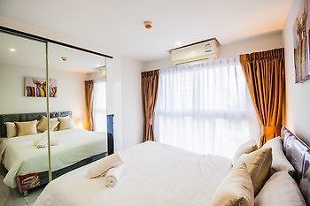 โรงแรม The Place Pratumnak By Sunny 2*