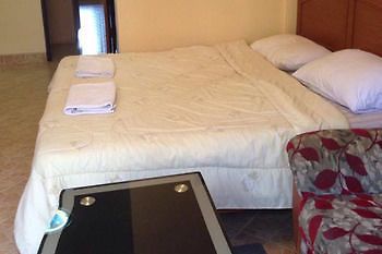 S- One Aparthotel 3*