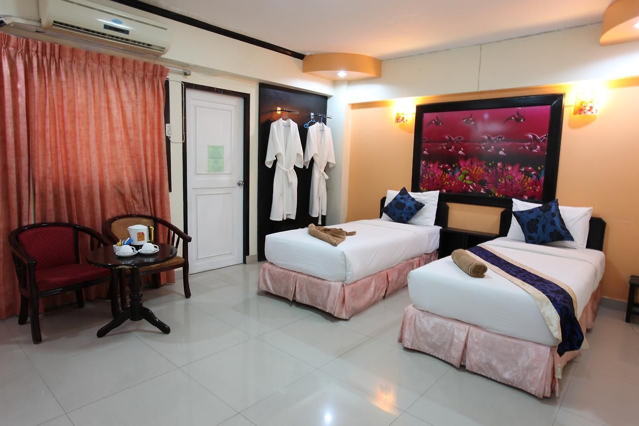 โรงแรม โรงแรมโฮม พัทยา 3*