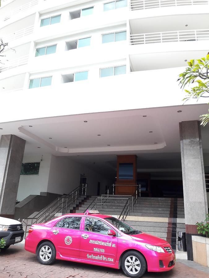 วิวทะเล 6 สวีท อพาร์ตเม้นท์ อพาร์ทเม้น Pattaya
