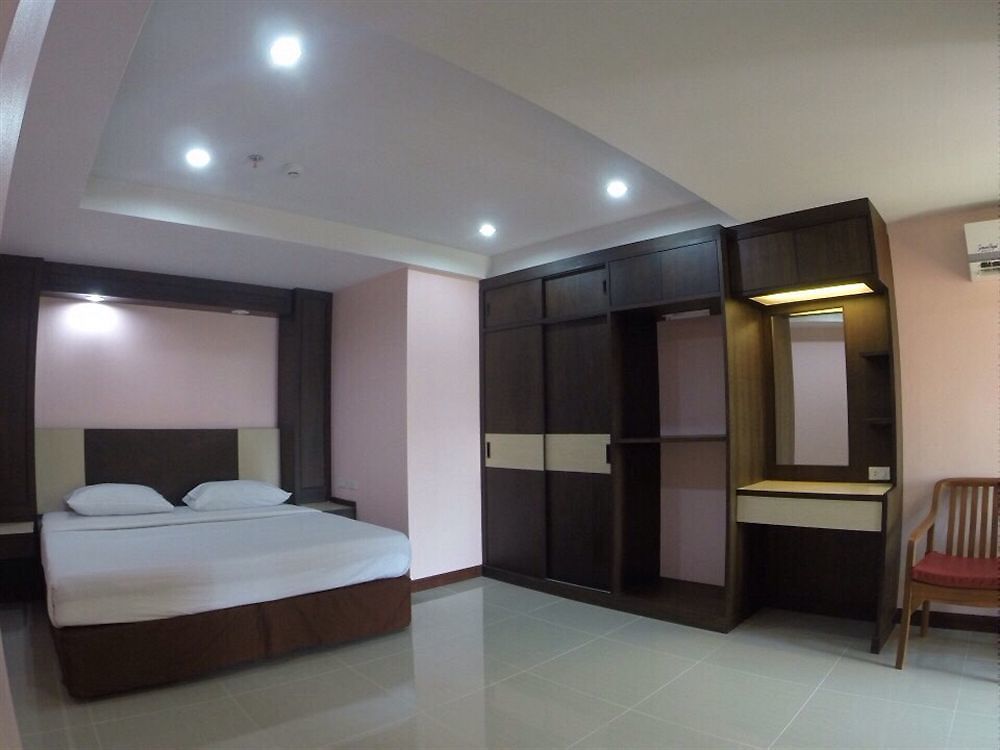 โรงแรมเอ.เอ. พัทยา วิลล์ 2*