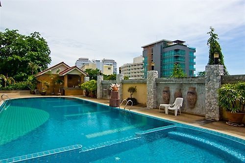 เบส บีช โรงแรม Pattaya