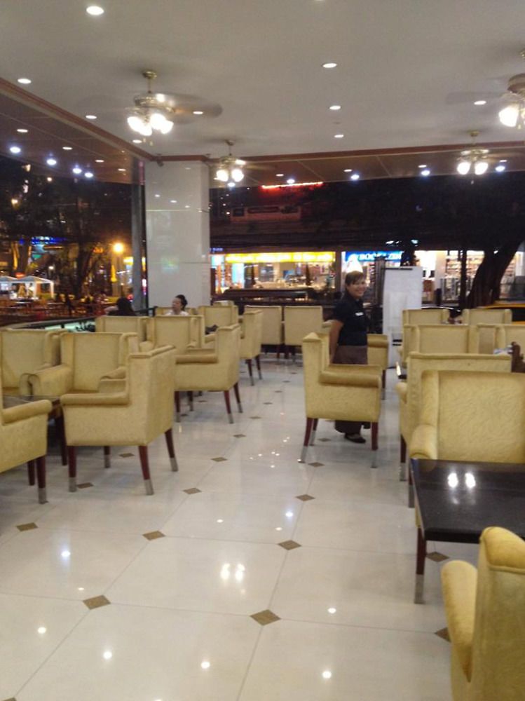 โรงแรม เดอะ พรีวี่ สวีทส์ Pattaya