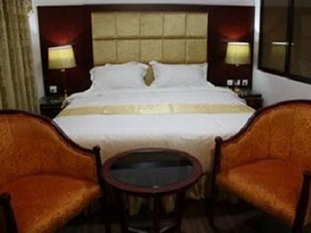 โรงแรม เดอะ พรีวี่ สวีทส์ Pattaya