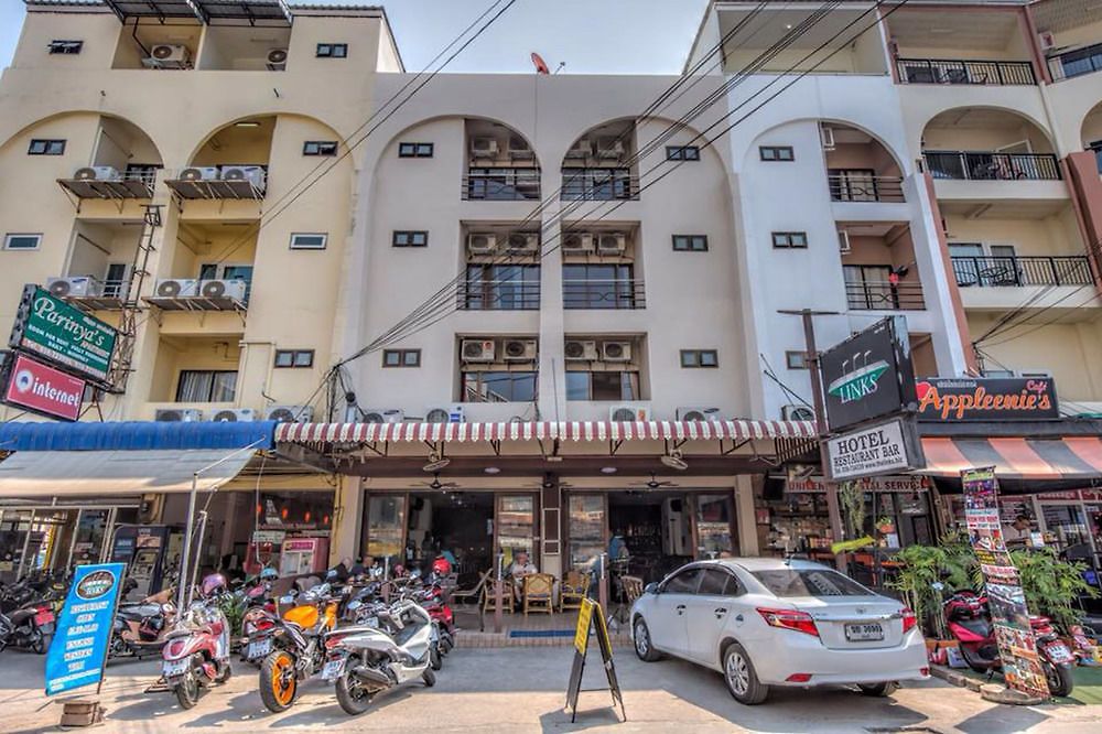 โรงแรม The Links 3*