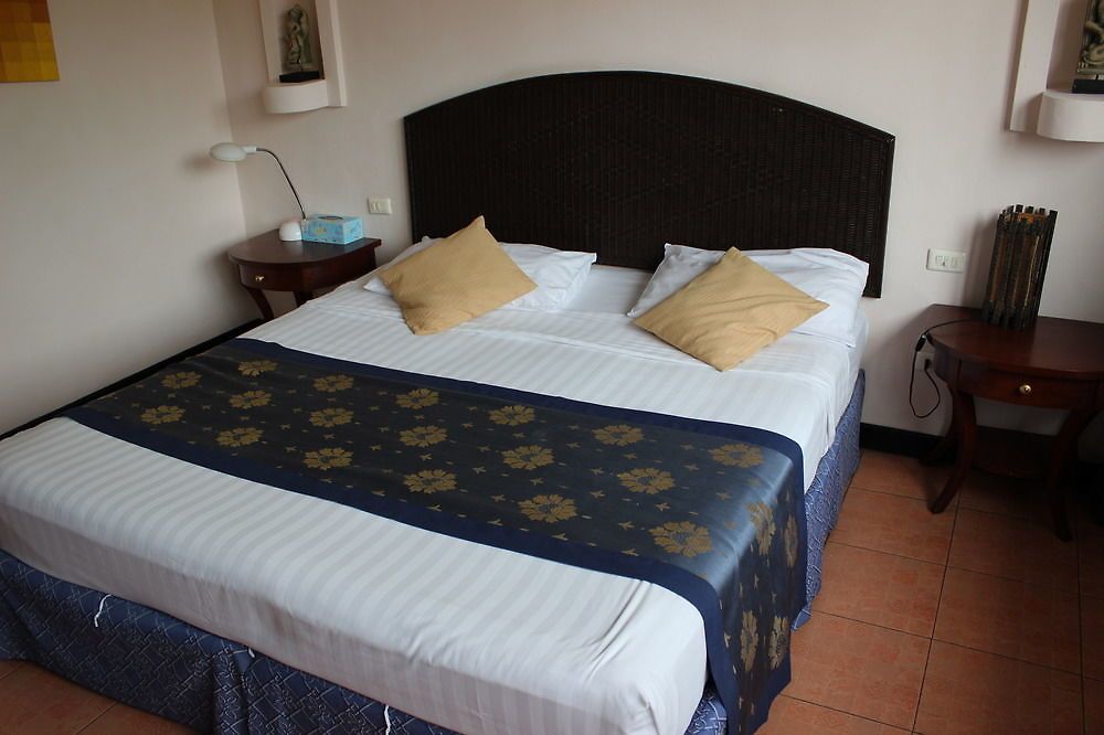 Poseidon Boutique โรงแรม 3*