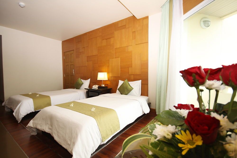 โรงแรม Sea Breeze Jomtien
