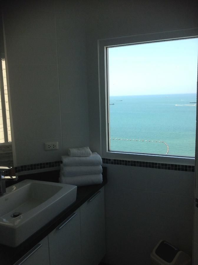อพาร์ตโฮเทล Vtsix Service At View Talay 6 3*