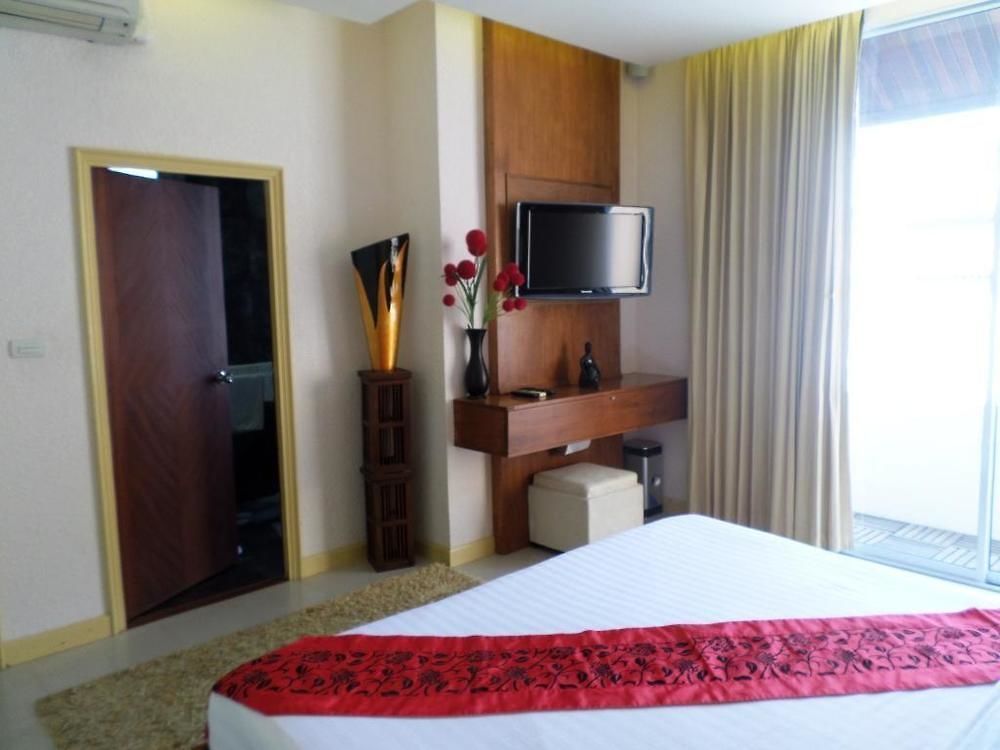 โรงแรม Pasadena 2*