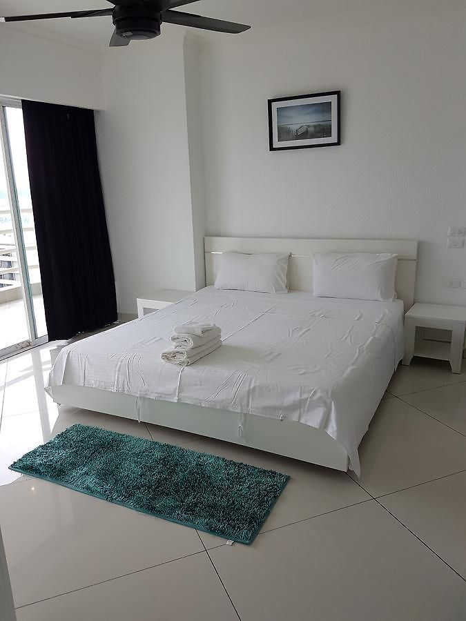 อพาร์ตโฮเทล Vtsix Service At View Talay 6 3*