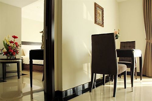 Lk Crystal Place 3*