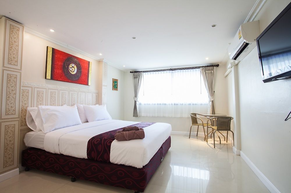 Natural โรงแรม 3*