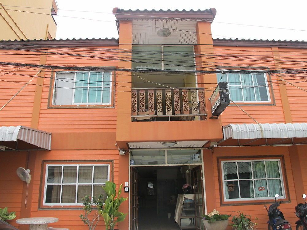 Aura House บ้านพัก