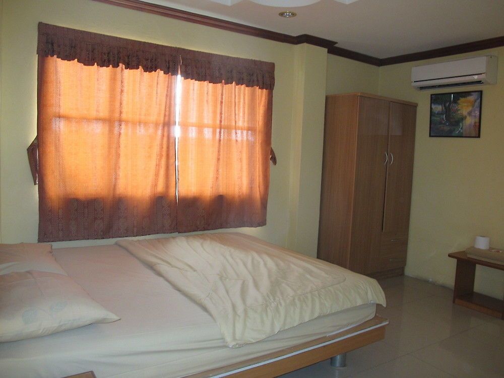 Aura House บ้านพัก