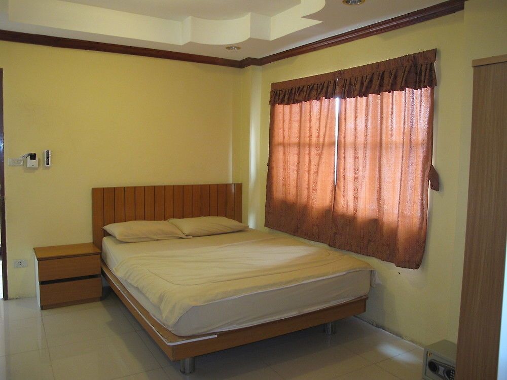 บ้านพัก Aura House Pattaya