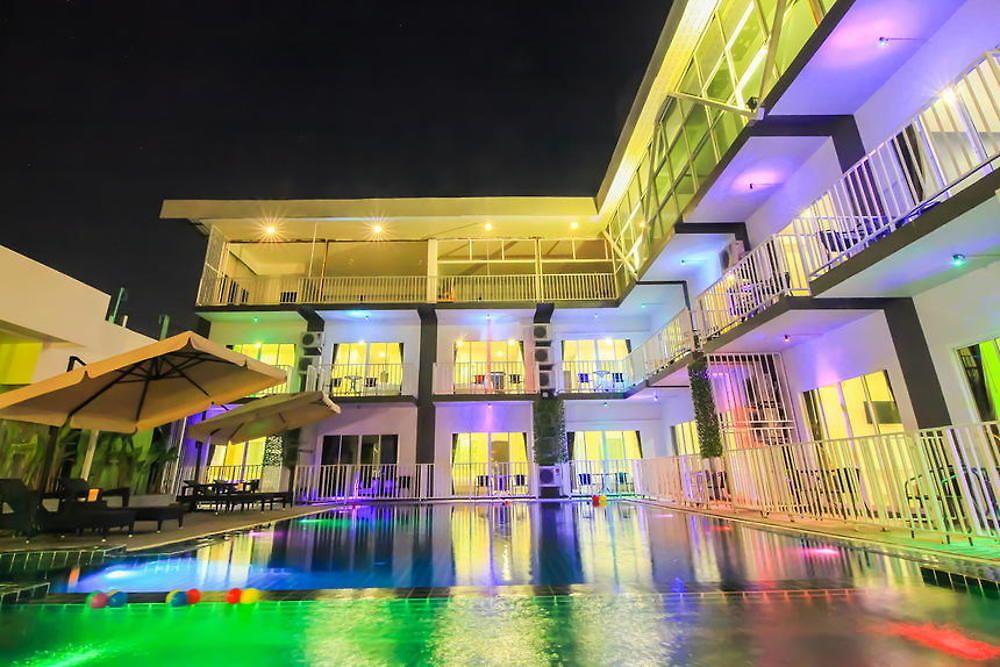 อนันตรา พัทยา 3* Pattaya