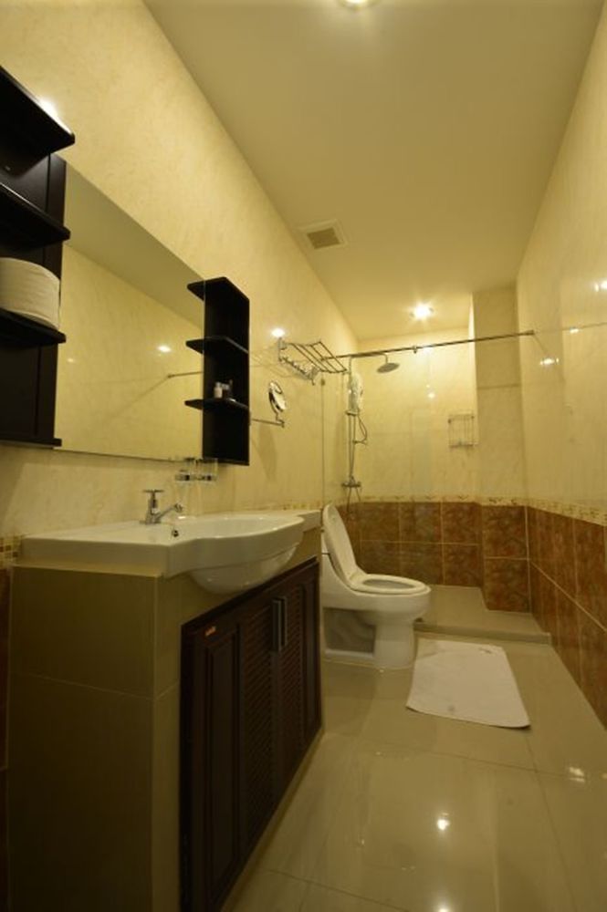 โรงแรม Royal Q & D